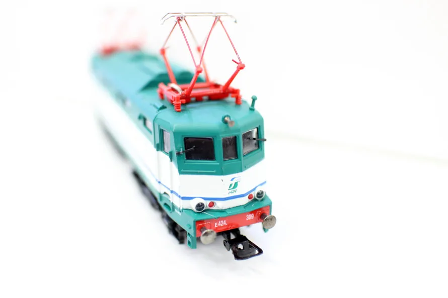 Классический 1/87 модель поезд хо масштаб миниатюры Электрический локомотив песочный стол Модель трамвая