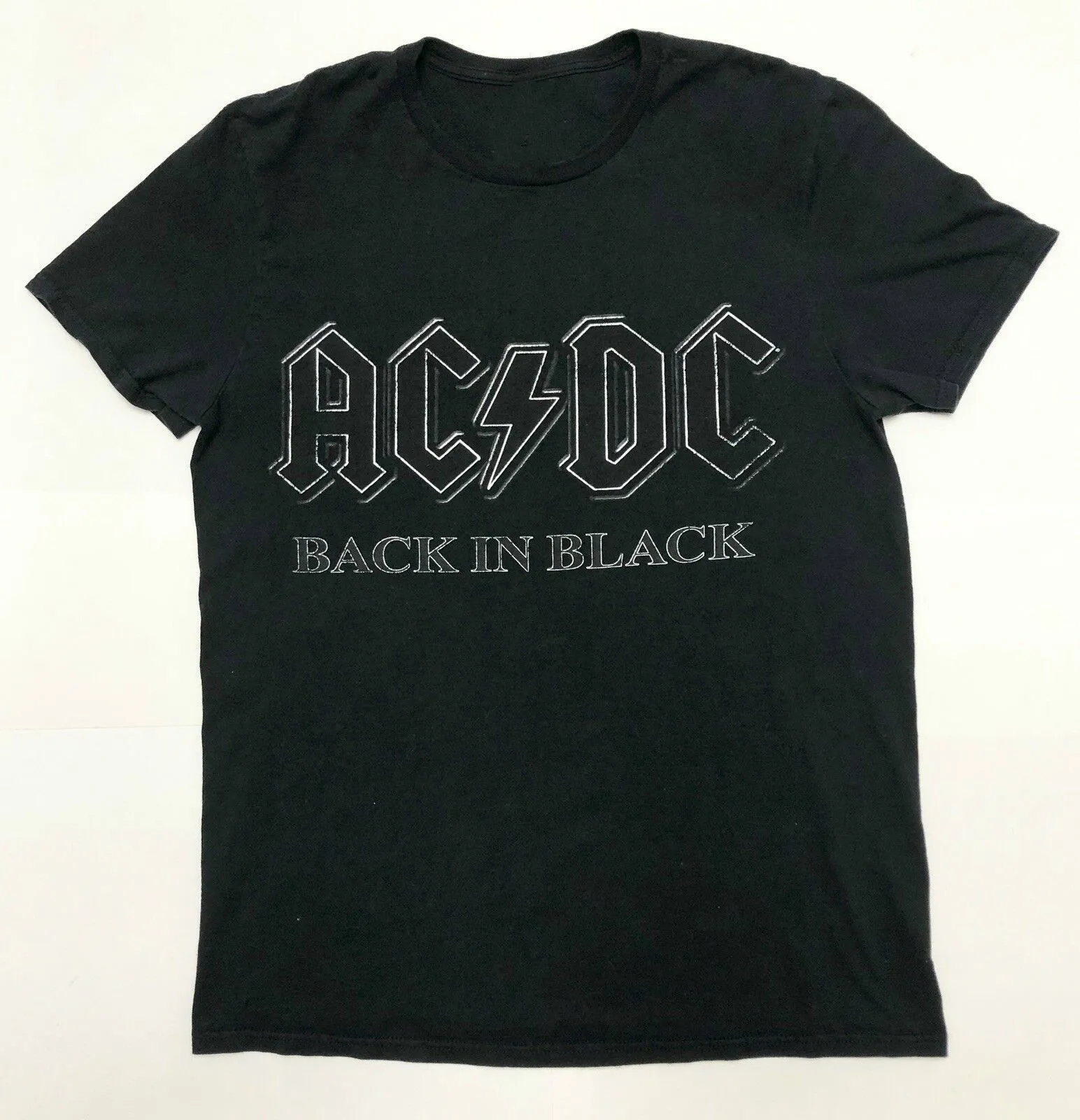 

AC DC Back in Black Classic Tour Logo T-shirt Size Medium