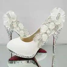Vente chaude 2017 femmes de talons hauts de mariage chaussures argent strass douce fleur chaussures de mariée 10 cm talon hauteur