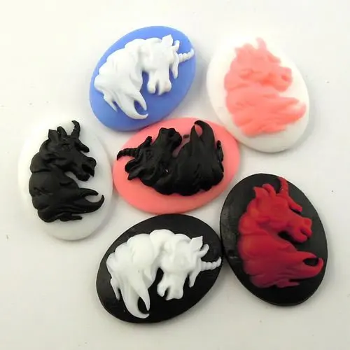 

12pcs Mixed Color Resin Vogue Horse Animal Cameo Findings 25*19*7mm