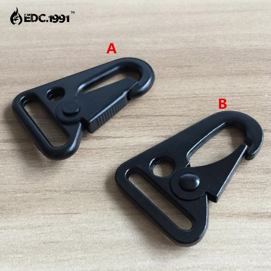 ODETOJOY 1PC Tactical Carabiner Men Outdoor Camping Backpack Hooks Olecranon Molle Hook Survival Gear EDC Military Outdoor Camping Nylon Keychain Clasp Clasp Key Rings-Random Color 