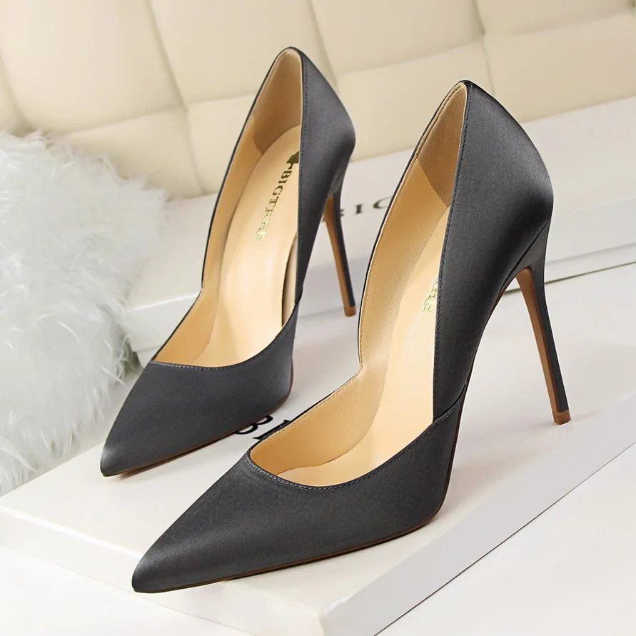 Female Fashion High Heel Pointed Toe Shoes Elegant Silk Stain Design High Heel Wedge Sandals Lady Party Clear High Heel Shoes Female Fashion High Heel Pointed Toe Shoes Elegant Silk Stain Design High Heel Wedge Sandals Lady Party Clear High Heel Shoes
