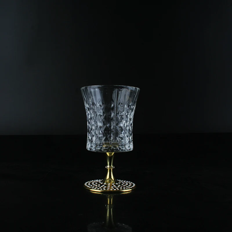 Свадебные прозрачные хрустальные Винные бокалы, чашка, Набор Старинных эстиетических бокалов с золотой металлической подставкой, любовные подарки, посуда для дома