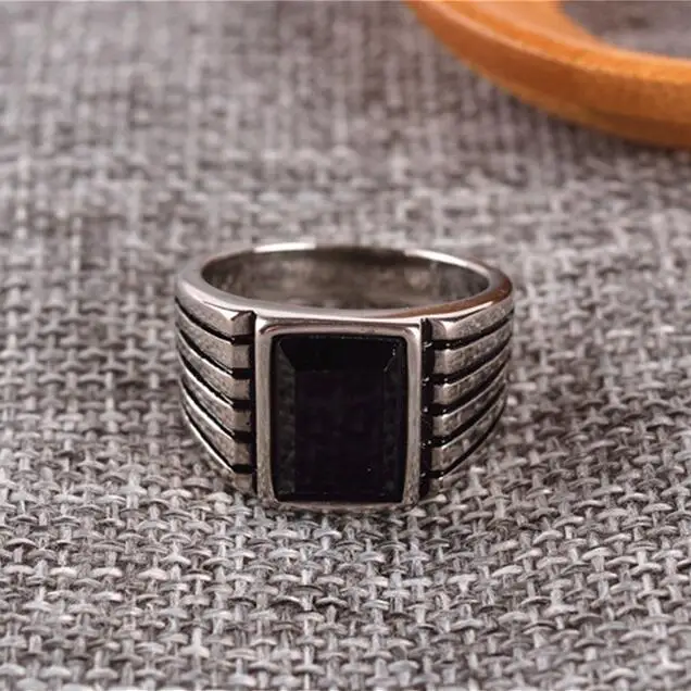 Квадратное кольцо с черным ониксом, простой дизайн, мужское кольцо из нержавеющей стали, золотистый/серебристый, Крутое мужское ювелирное изделие