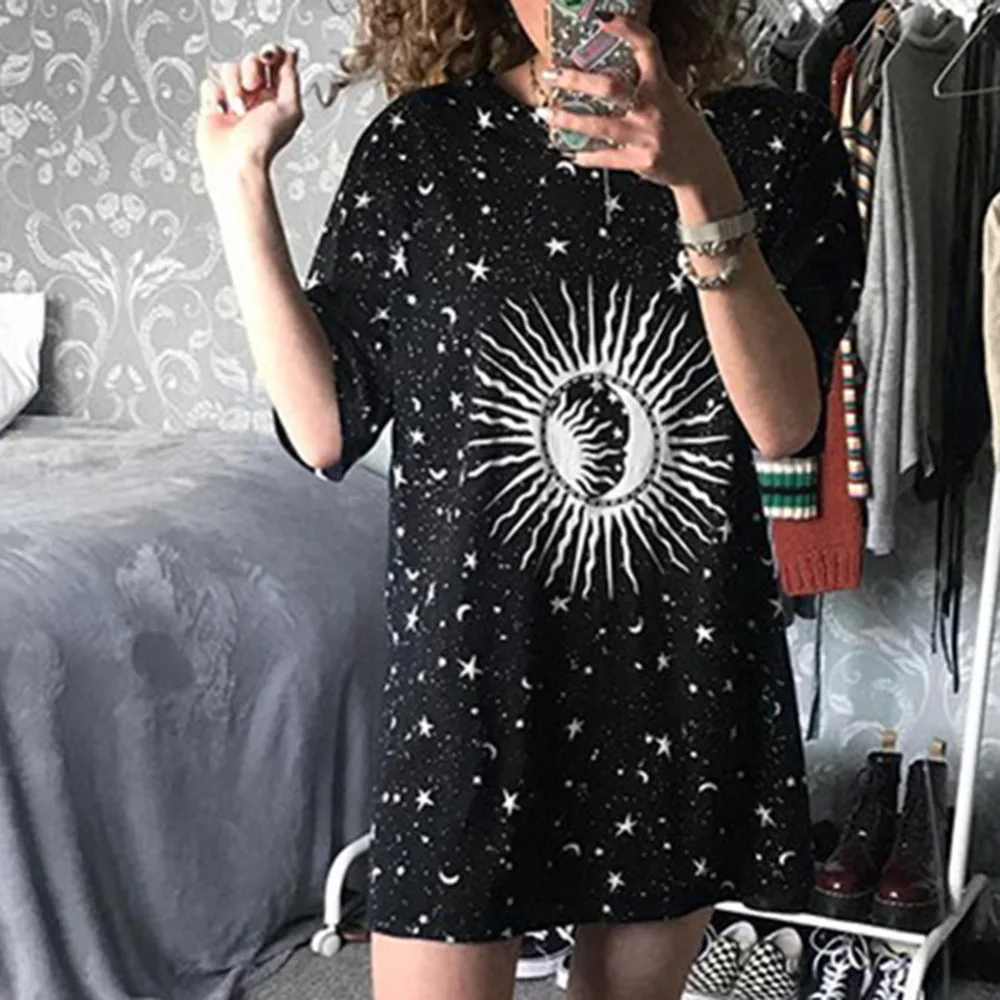 

2019 Summer Loose Long Female T-shirt moon Stars Printed Casual T Shirt Tops Women's Fashion short-sleeved Mid-length T-shirt