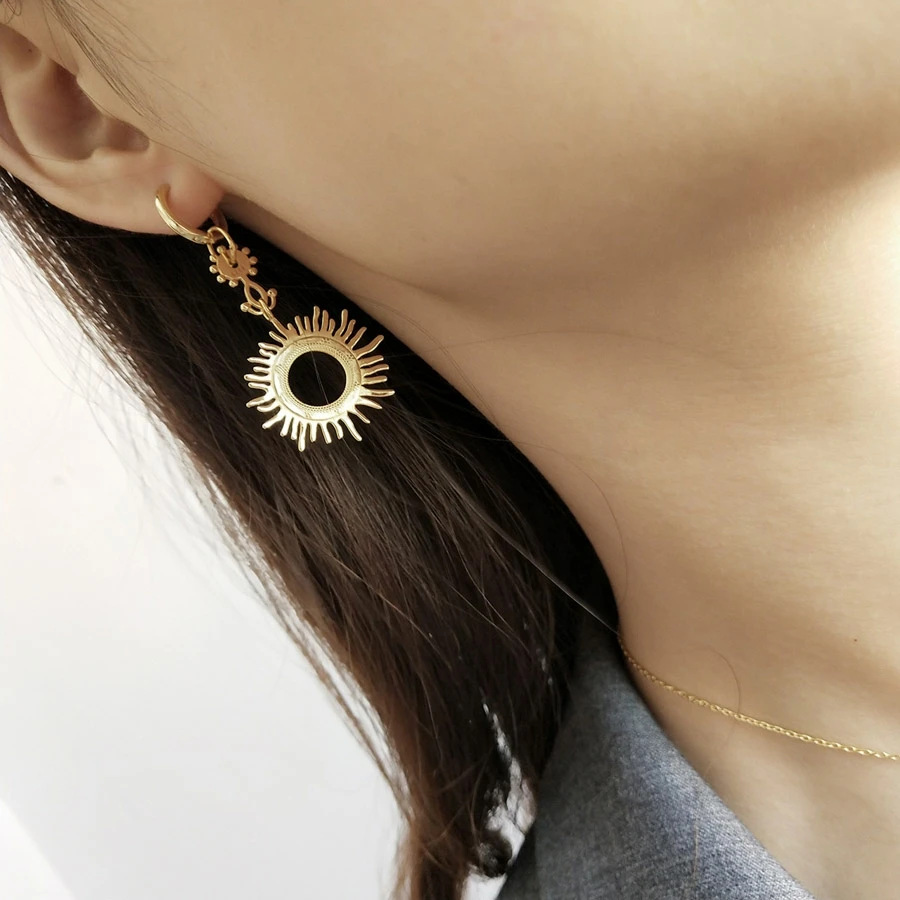 

Personality Design Exaggerated Sun Goddess Earrings solid s925 silver Gold Color Ladies trendy Dangle drop Earrings free gifts