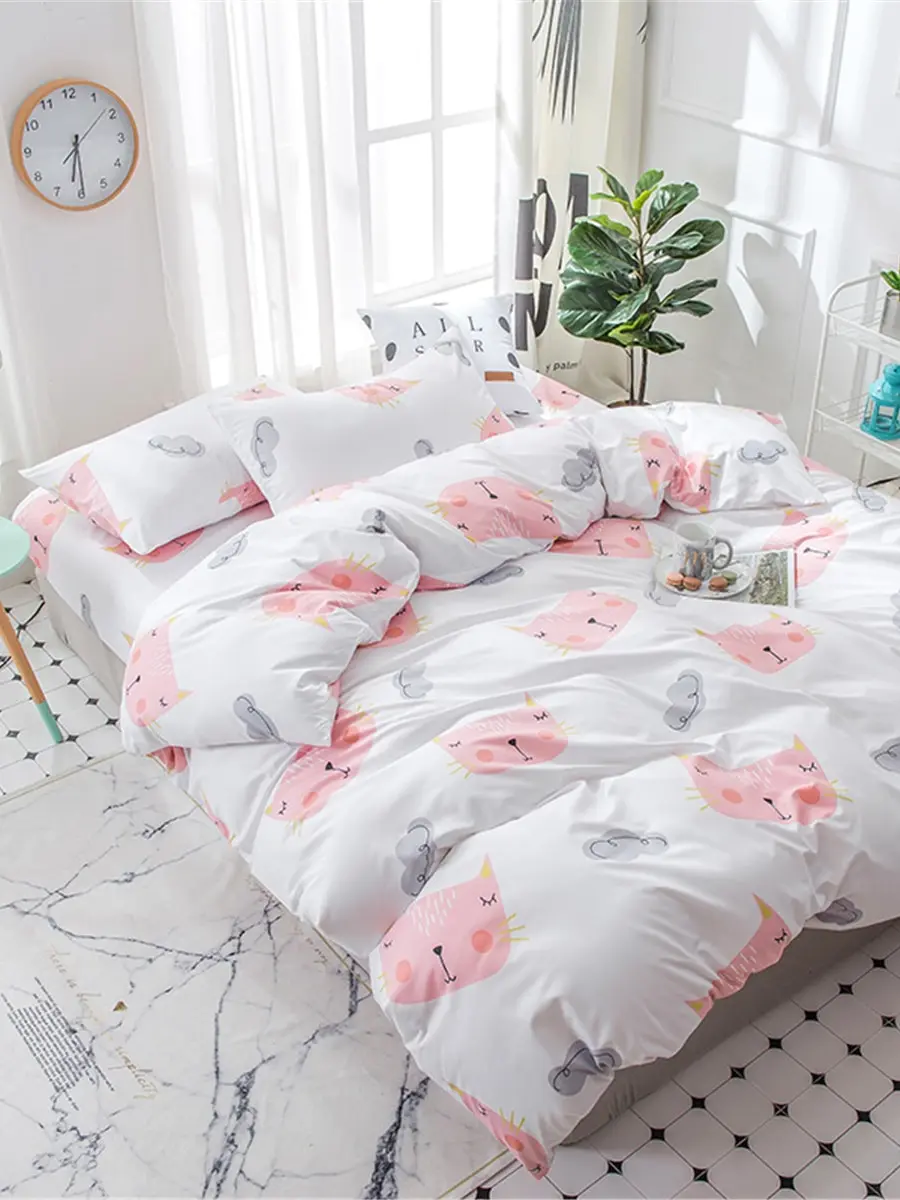 

4Pcs Duvet Covers Set Cartoon Cat Pattern High Quality Soft Adorable Bedding Set