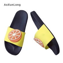 Новые летние мужские тапочки в Корейском стиле; Домашние Вьетнамки для дома; повседневные сандалии черного и белого цвета; нескользящие мужские Тапочки для ванной