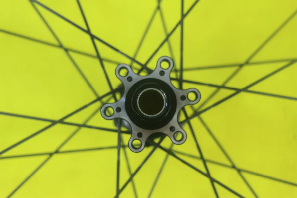 660 г ультра легкий 29er горный или Кроссовый велосипед гонки 28 мм с прямыми закраинами прямой углерод тяги заднее колесо Novatec D412SB концентратор 2" бескамерная клинчерная покрышка