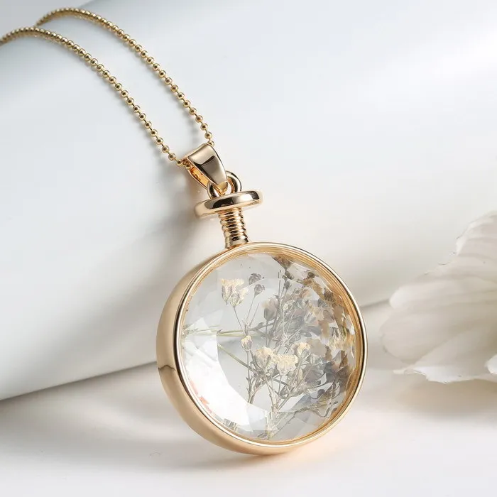 2018 popular new round glass locket necklace women dried flower