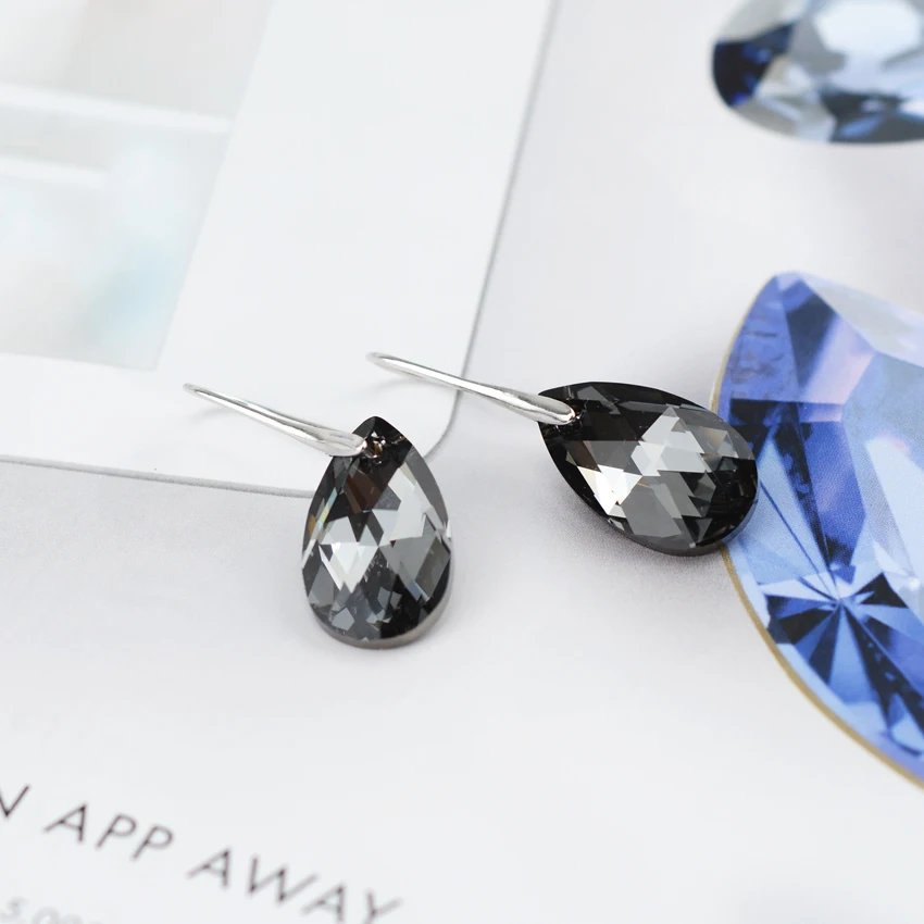BAFFIN Black Crystals From Swarovski Drop Earrings For Women Retro Vintage Gold Color Pendant Hanging Christmas Gifts Wholesale