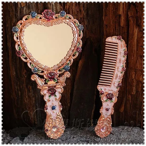 European vintage heart shape hand mirror makeup mirror frame pocket