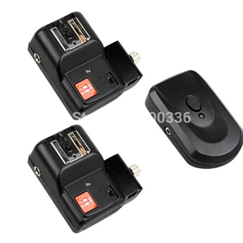 Prix pour 4 Canaux Sans Fil Déclencheur Flash PT-04 NE PT-04NE avec 2 Récepteurs avec Support Parapluie Sync Vitesse 1/250 s Freeshipping Prix pour 4 Canaux Sans Fil Déclencheur Flash PT-04 NE PT-04NE avec 2 Récepteurs avec Support Parapluie Sync Vitesse 1/250 s Freeshipping