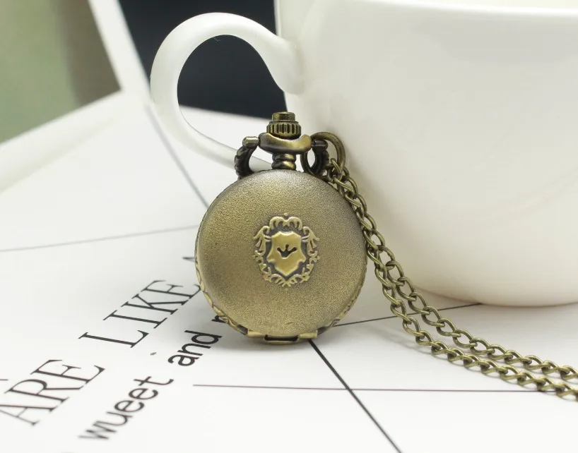 

2019 New Bronze Size pendant clock Good Quality Shield Pendant Watch Gift