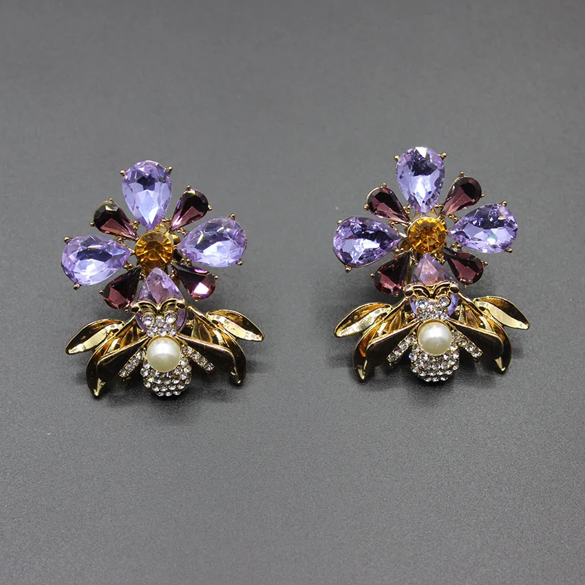 

The new European and American exaggerated fashion metal bee geometric earrings earrings female temperament with jewelry 004