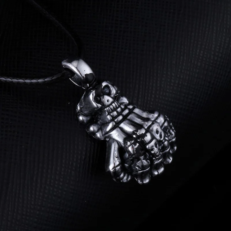 TDQUEEN Rock Punk Bib Collar Pendant Necklaces Retro Vintage Metal Black Leather Cord Punk Fist Men Necklace (2)