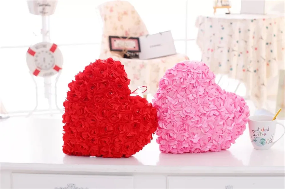 Pétalas de Rosa Presente dos Namorados para Meninas Frete Grátis Moda Luminosa Colorido Luz Travesseiro Apaziguar Boneca Casamento Crianças Brinquedos 14 Cheap Brinquedos de pelúcia que acendem