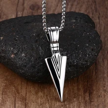 Striking Mens Necklaces Stainless Steel Vintage Spearhead Arrowhead Pendant Necklace for Men Special Surf Bike Chocker