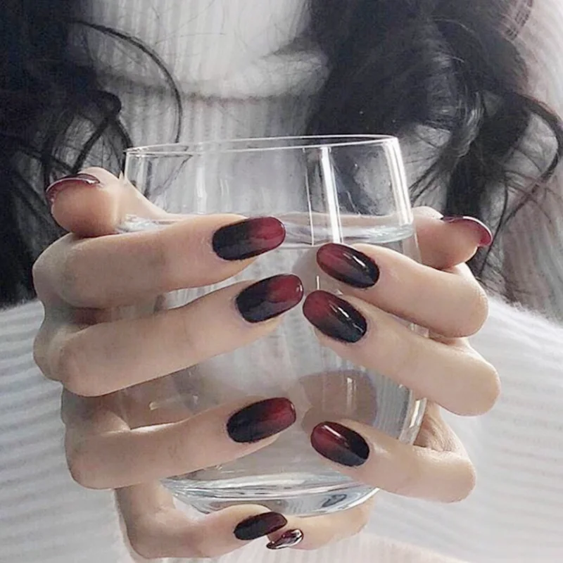 Beli 24 Buah Hitam Red Gradient Oval Kuku Palsu Ciuman Mewah Mengesankan Menekan Kuku Square Glossy Palsu Kuku dengan lem Stiker spesifikasi 24 Buah Hitam Red Gradient Oval Kuku Palsu Ciuman Mewah Mengesankan Menekan Kuku Square Glossy Palsu Kuku dengan lem Stiker