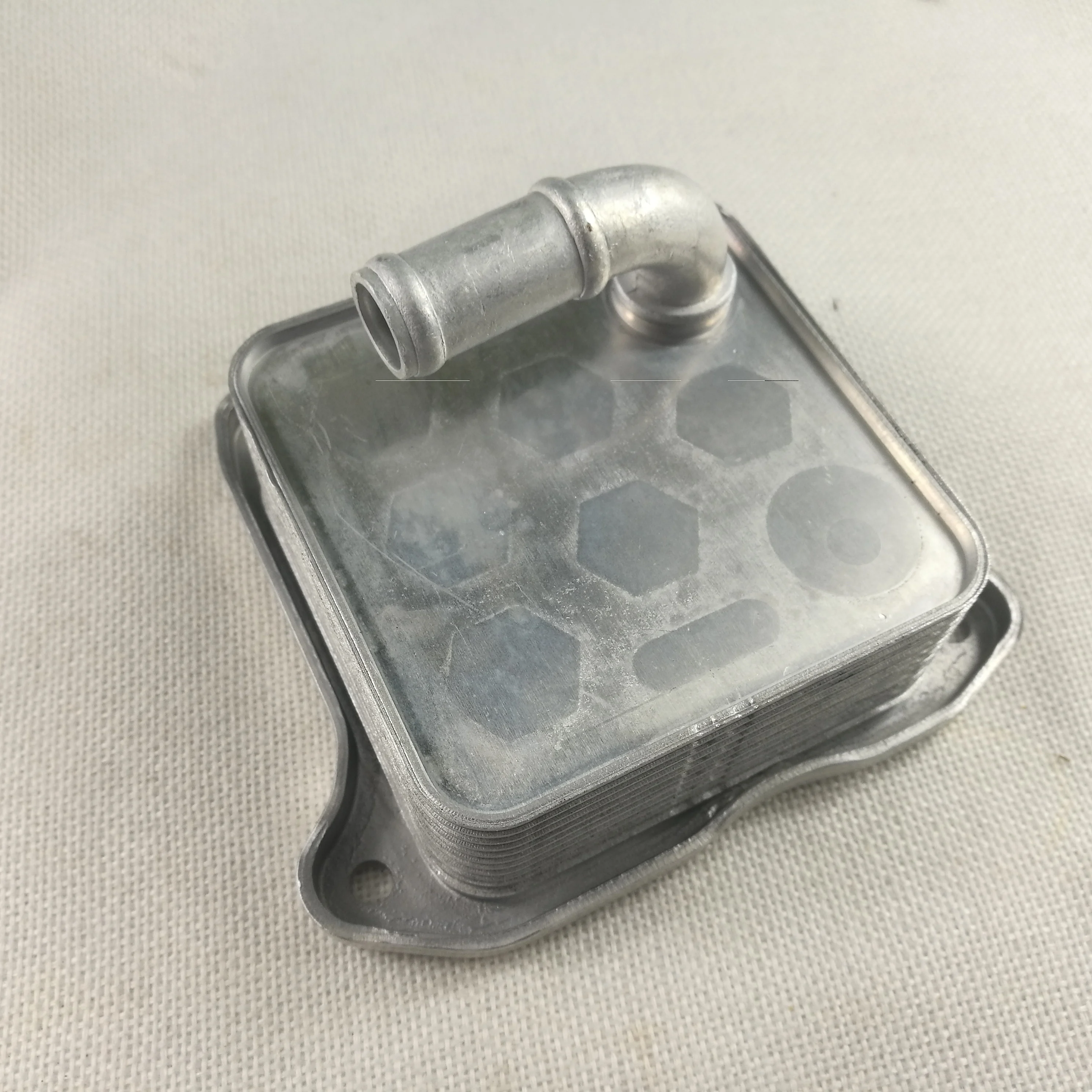Масляный радиатор для A1 Ibiza Golf Caddy 1 2 TSI CB 03F117021A 03F 117 021A|oil cooler|golf coolerscooler oil |
