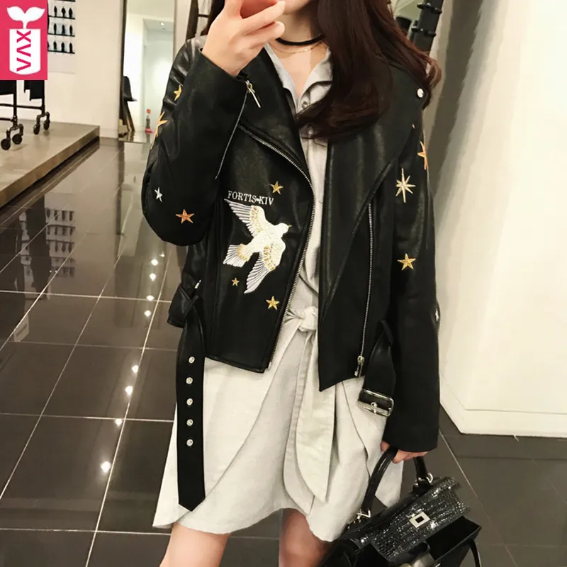 

New Black Leather Rock Roll Motorcycle Baseball Jackets Punk Zipper Embroidery Bird Belt Short Souvenir Coats Spring