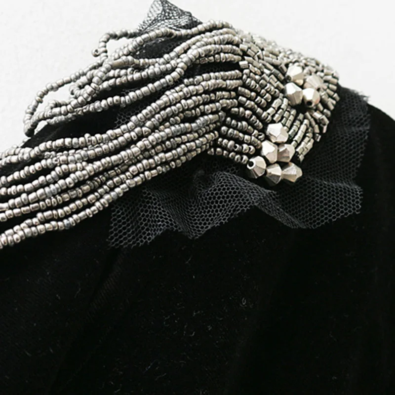 Billig Vintage Perlen Appliques Samt Body Frauen 2019 Mode Sexy Backless V ausschnitt Crossover Damen Playsuits Casual Körper Femme