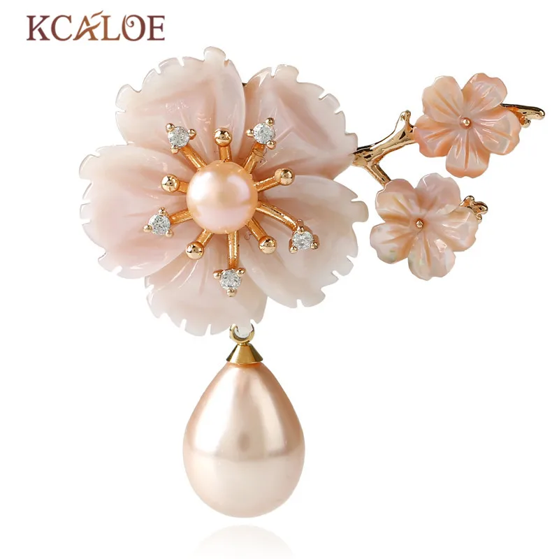 

KCALOE Pink Pins And Brooches Gold Color Bouquet Rhinestone Natural Shell Flowers Wedding Brooch Fashion Pearl Women Pin
