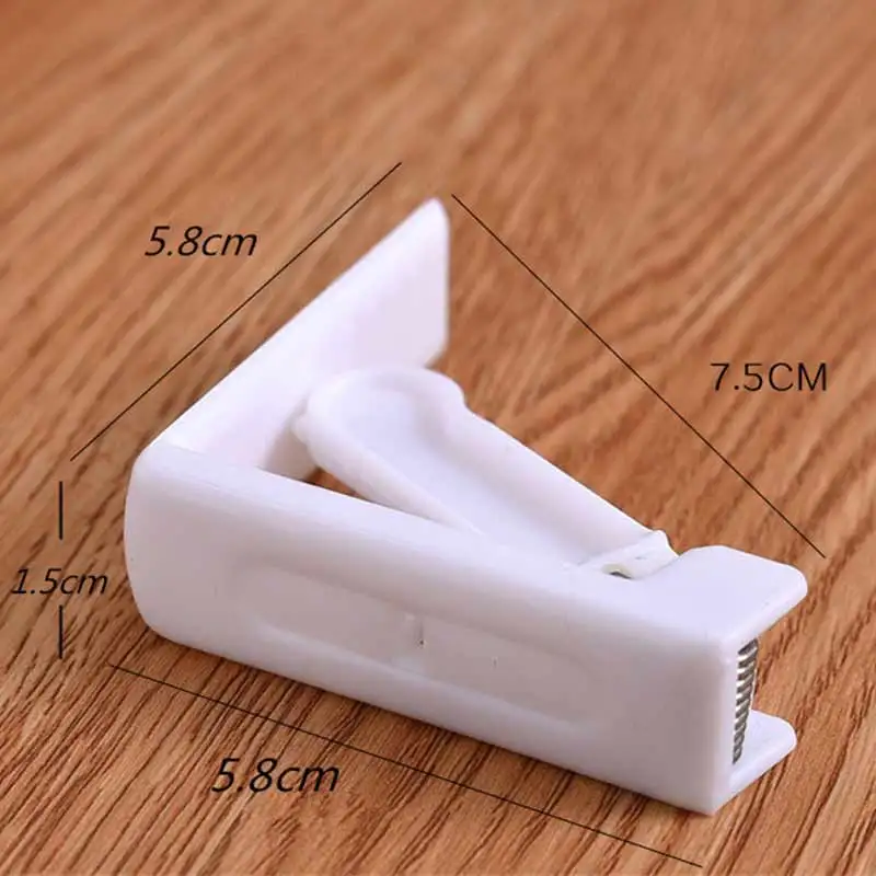 

8Pcs Cover Cloth Tablecloth Clip Table Spring Loaded Clamp Holder Plastic Supplies QP2