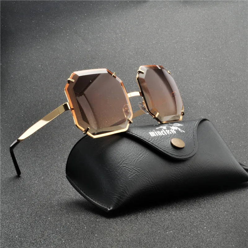 

2019 New Fashion Men Metal Frame Square punk Style Gradient Sunglasses Vintage Brand Design Women clear lens Sun Glasses FML