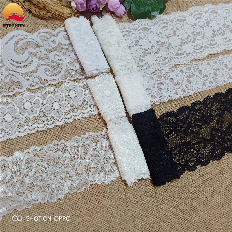 

5.2-9cm S1051 black and white stretch lace pajama flower with small wavy edge