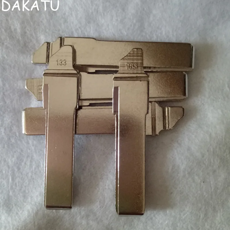 

DAKATU NO.133 Car key blade for New Volkswagen Golf 7 Flip Key Blade Car Blank Key Blade For Skoda