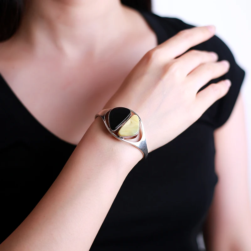 

925 pure100% natural silver inlaid natural amber beeswax yellow chicken oil female bracelet bracelet shipping high-grade alive.