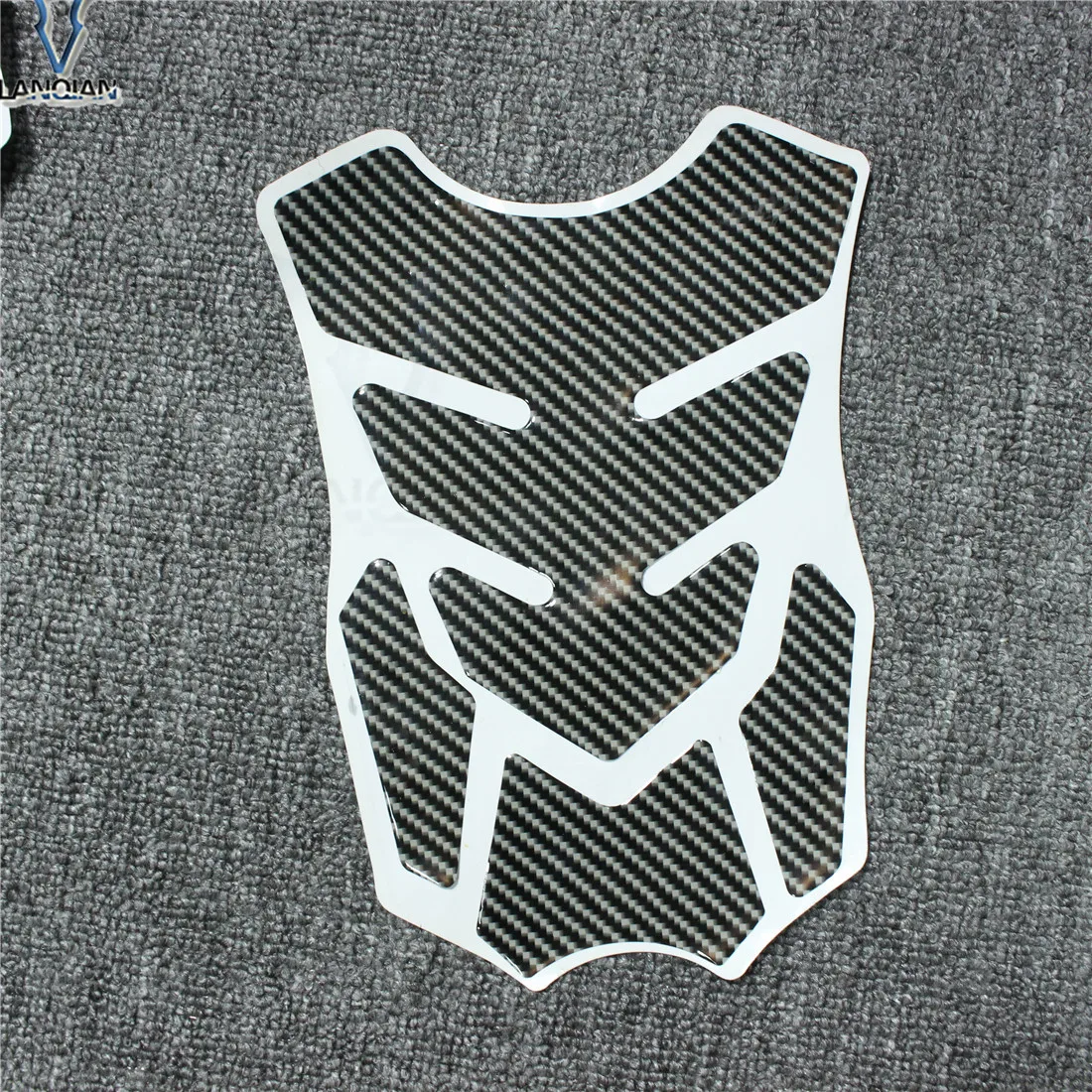 

Motorcycle Tankpad Tank Pad Protector Decal Skull Sticker Motorbike Tank Sticker Motobike Fuel Racing Accessories for SUZUKI