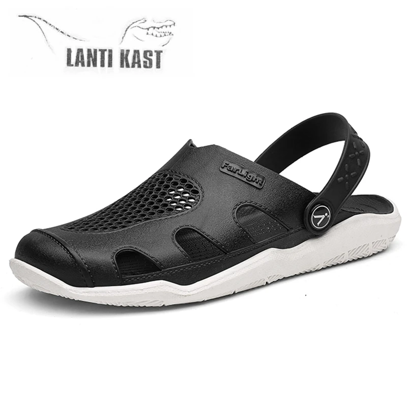 

Swimming Water Shoes Men Sports Aqua Seaside Beach Surfing Slippers Hollow Out Sandals Light Footwear For Men zapatillas hombre