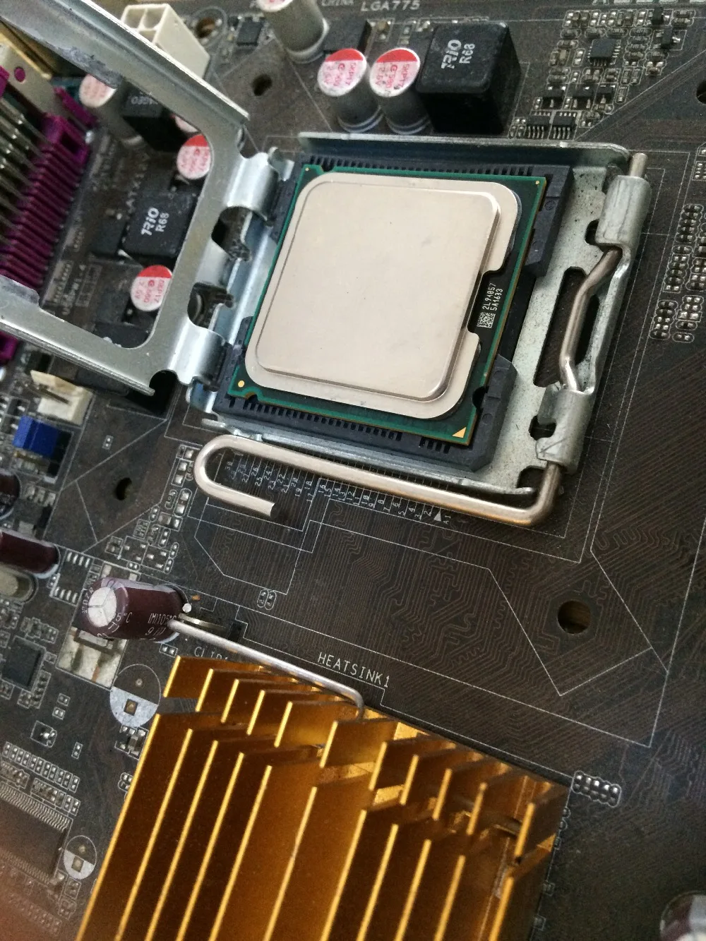 XEON E5440 CPU 2.83GHz //LGA775//L2 Cache 12MB//Quad-Core//FSB 1333MHz//45nm