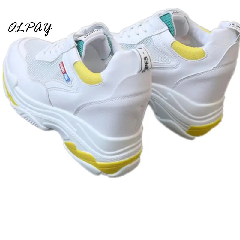 

2019 spring new Fashion casual shoes Increased by 4cm Joker jeans Thick bottom Women's shoes Sexy Girls Breathable Shipping