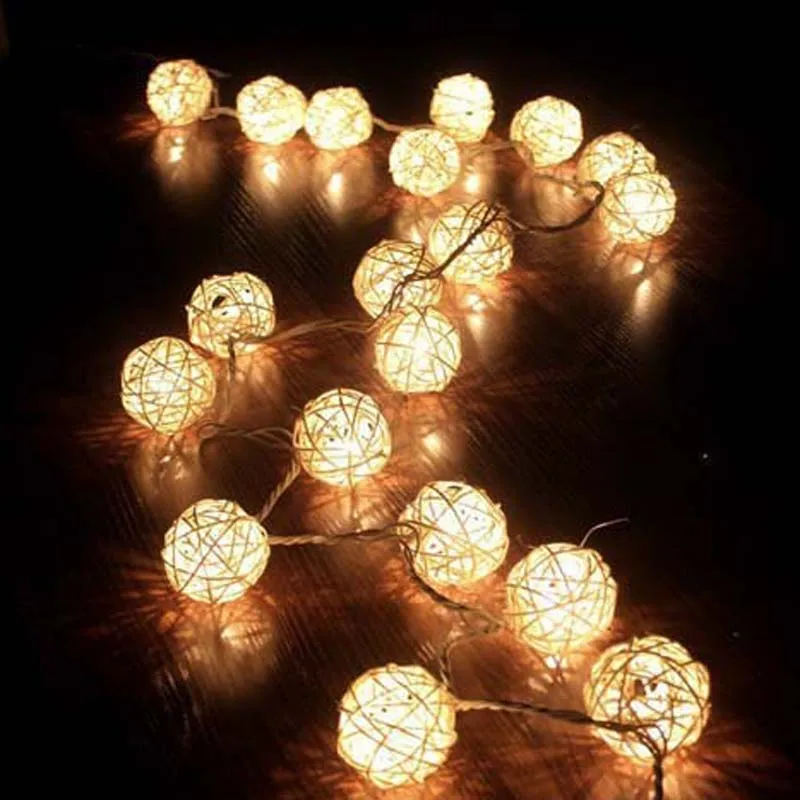 Luces navideñas de 5 m al aire libre de Luces Lumineuse Led de cadena de Luces de hadas blancas cálidas Luces de bola de ratán guirnalda Luces Decorativas Luces navideñas de 5 m al aire libre de Luces Lumineuse Led de cadena de Luces de hadas blancas cálidas Luces de bola de ratán guirnalda Luces Decorativas