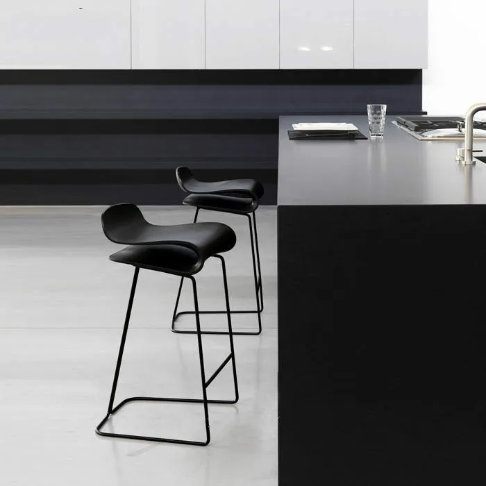 10%Modern minimalist bar chair European wrought iron bar stool high stool bar chair front bar stool