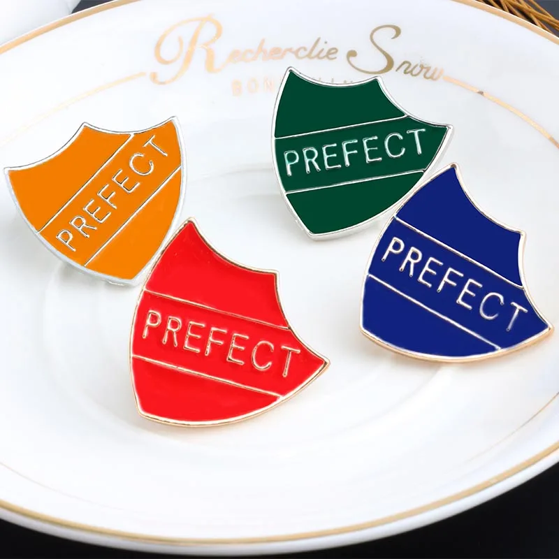 4pc/set Enamel Fashion Creative Brooches Lapel pin Cute Cat PREFECT Shield Denim Hat women badge Kids family Gifts collection - Окраска металла: 4pc 02