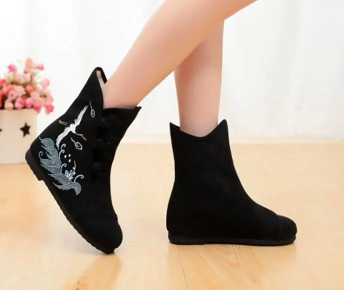 THEAGRANT Winter Embroidered Women Snow Boots Canvas Hidden Wedge Woman Shoes Chinese Button Lady Ankle Boots WBS3006