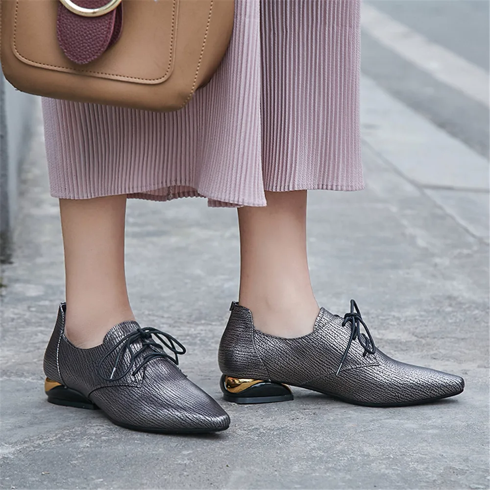 Женские туфли-оксфорды из натуральной кожи на плоской подошве с острым носком; обувь с перфорацией типа «броги» на шнуровке; повседневная обувь; большие размеры 34-42; TN01 muyisxi