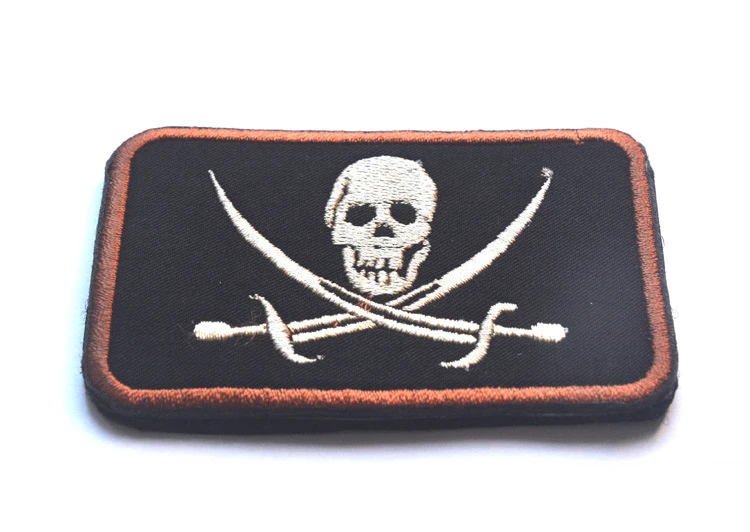 2792204560_1807736194