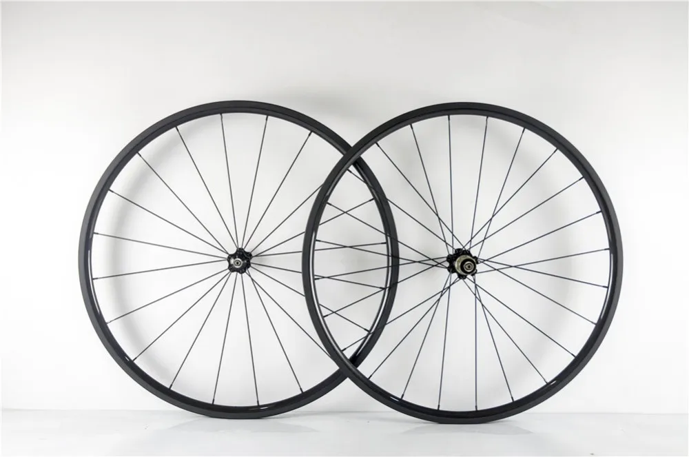 Clearance New arrival chinese carbon wheelset 24mm depth road wheels with 23mm width clincher in glossy bicycle wheel 0 Clearance New arrival chinese carbon wheelset 24mm depth road wheels with 23mm width clincher in glossy bicycle wheel 0