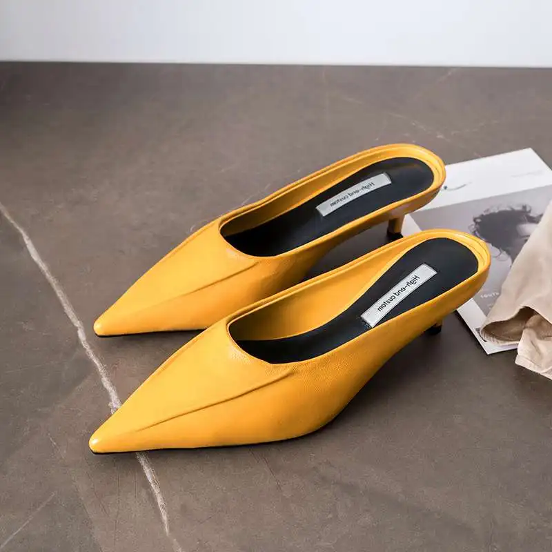 Lenkisen/элегантные женские удобные туфли из овечьей кожи на тонком среднем каблуке с острым носком; пикантные вечерние туфли без застежки для танцев; Повседневная обувь; L58 - Цвет: Цвет: желтый