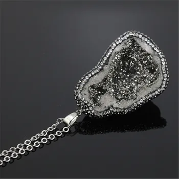

Natural mineral stone crystal druzy ore quartz pendant necklace charm mystic titanium pave rhinestones pendant women necklace