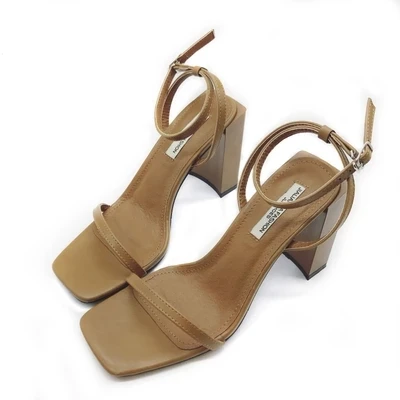 

2019 summer new European and American simple word buckle thin belt thick with sandals solid color open toe sexy high heels