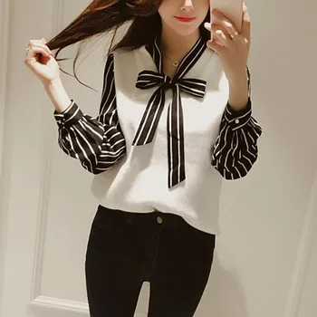 2019 Autumn Womens Tops And Blouses Long Sleeves Black White Striped Blouse V-Neck Blouse Patchwork Knitted Shirt Women Blusas
2019 Autumn Womens Tops And Blouses Long Sleeves Black White Striped Blouse V-Neck Blouse Patchwork Knitted Shirt Women Blusas