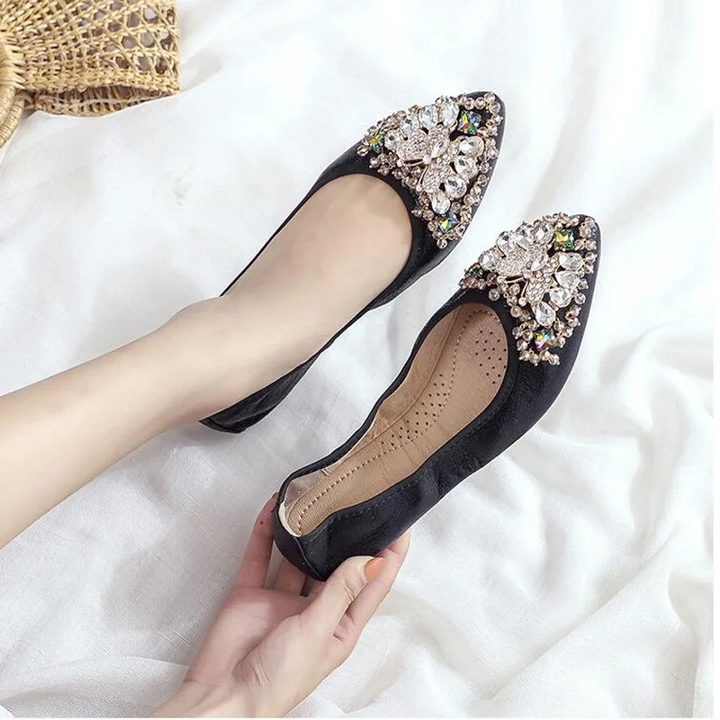 

Rhinestone single shoes female autumn new pointed flat shoes black work shoes Large size women's shoes 41 42 43