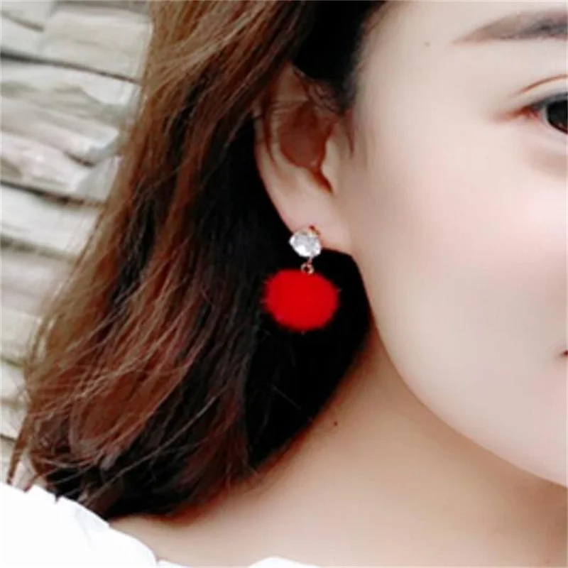 

2017 New Fashion Women Cotton Ball Hot Drop Earrings Statement Jewelry Boho Wedding Gifts Cheap Dangle Earrings Bijoux