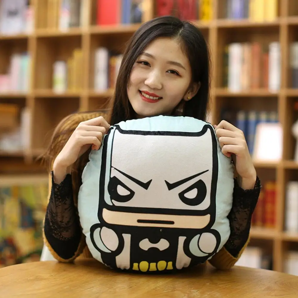 Bat Man Kawaii Marvel Мстители DC супергерой Подушка стежка Рука теплая набивная Аниме фигурки мягкая плюшевая подушка Человек-паук Бэтмен - Цвет: Bat Man
